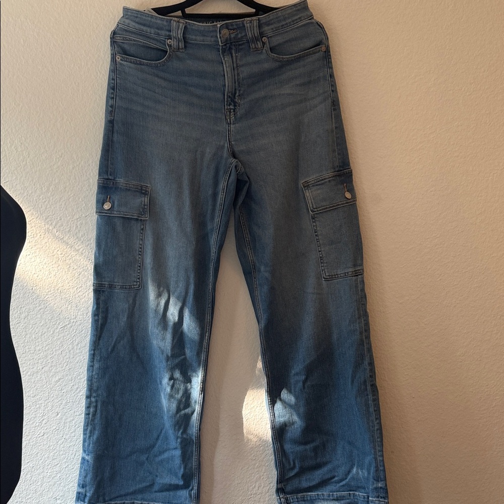 American Eagle Outfitters Light Blue Straight Leg Jeans